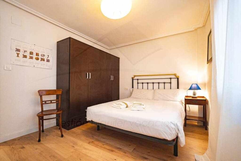 La Capilla Apartamento Oviede Extérieur photo